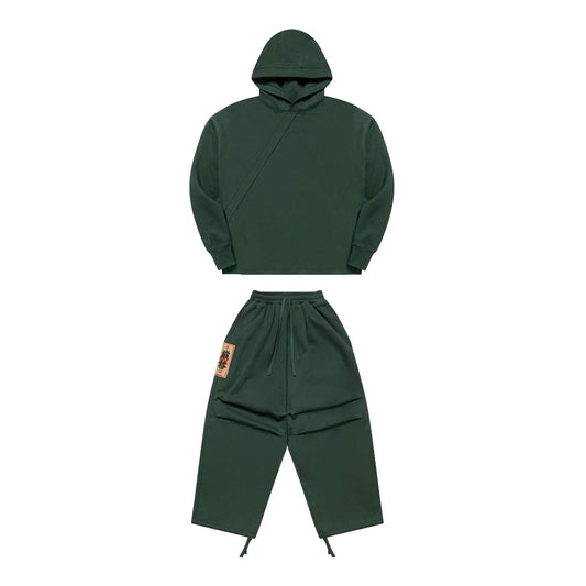  Kettō Set inspired by traditional Japanese kimono with clean, structured design for everyday wear 