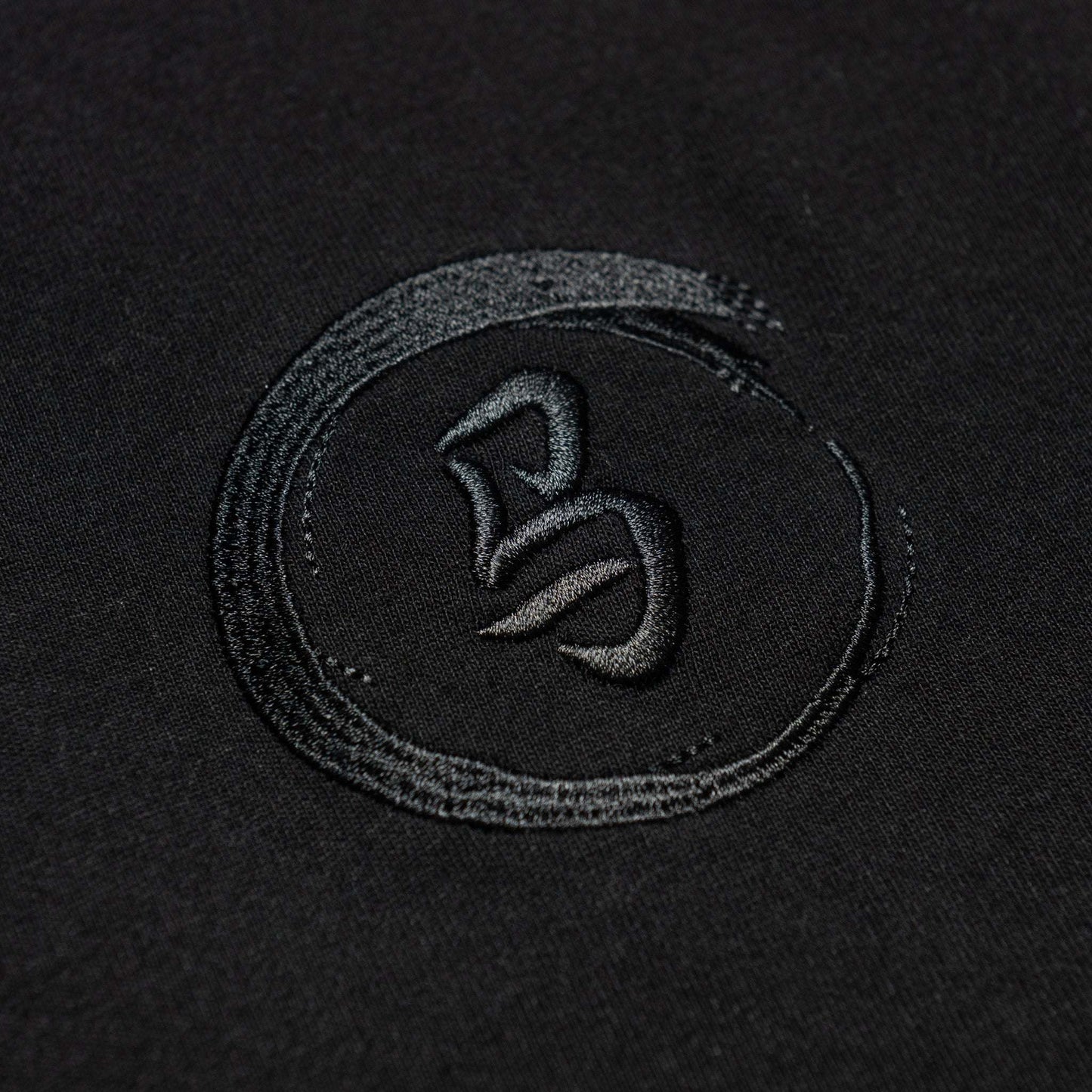 Black ketto tee